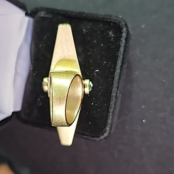 Ring - Picture 6 of 9